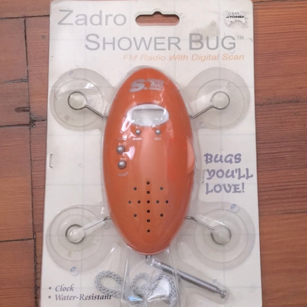 Zadro Shower or Pool Bug FM Radio & Clock with Digital Scan Water-Resistant NWT